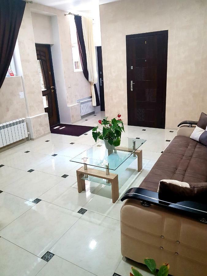 Mini Otel Cozy Patio Odessa Exterior foto